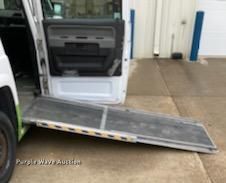image for item FT9249 2011 VPG MV1GD  handicap accessible van