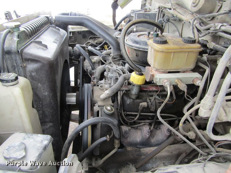 image for item GC9785 1986 Ford F800  pumper fire truck