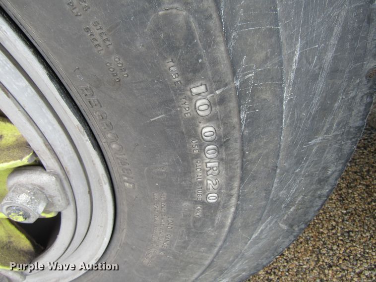 image for item GC9785 1986 Ford F800  pumper fire truck