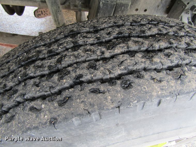 image for item GC9785 1986 Ford F800  pumper fire truck