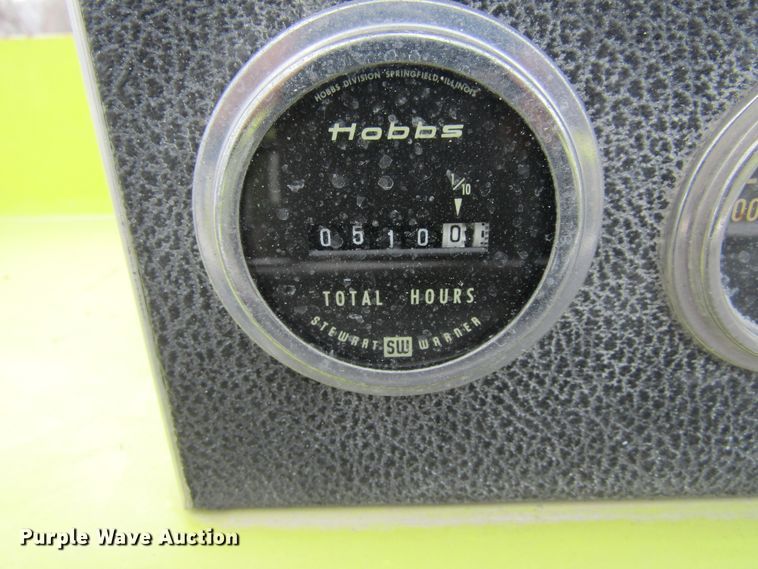 image for item GC9786 1982 Ford F800  pumper fire truck