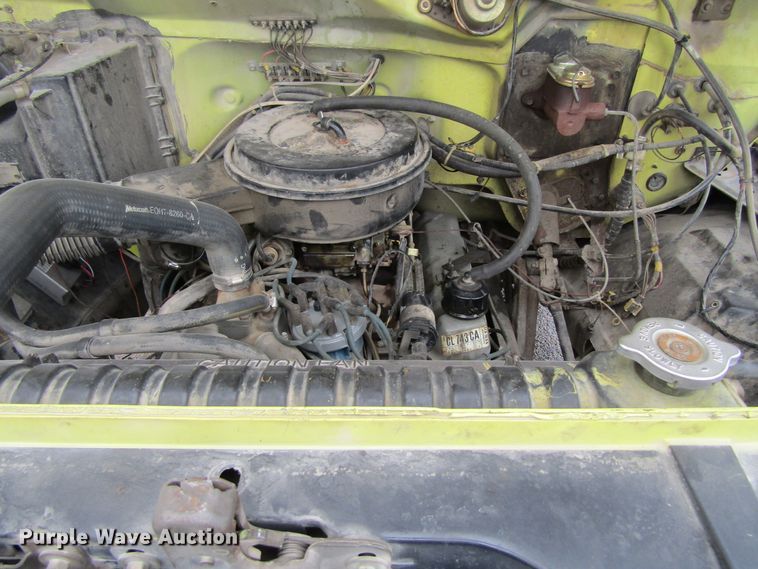 image for item GC9786 1982 Ford F800  pumper fire truck