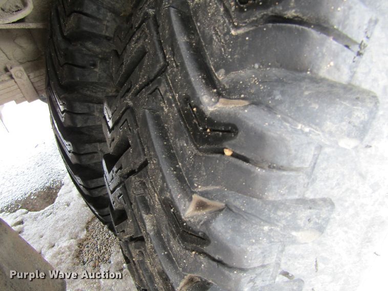 image for item GC9786 1982 Ford F800  pumper fire truck