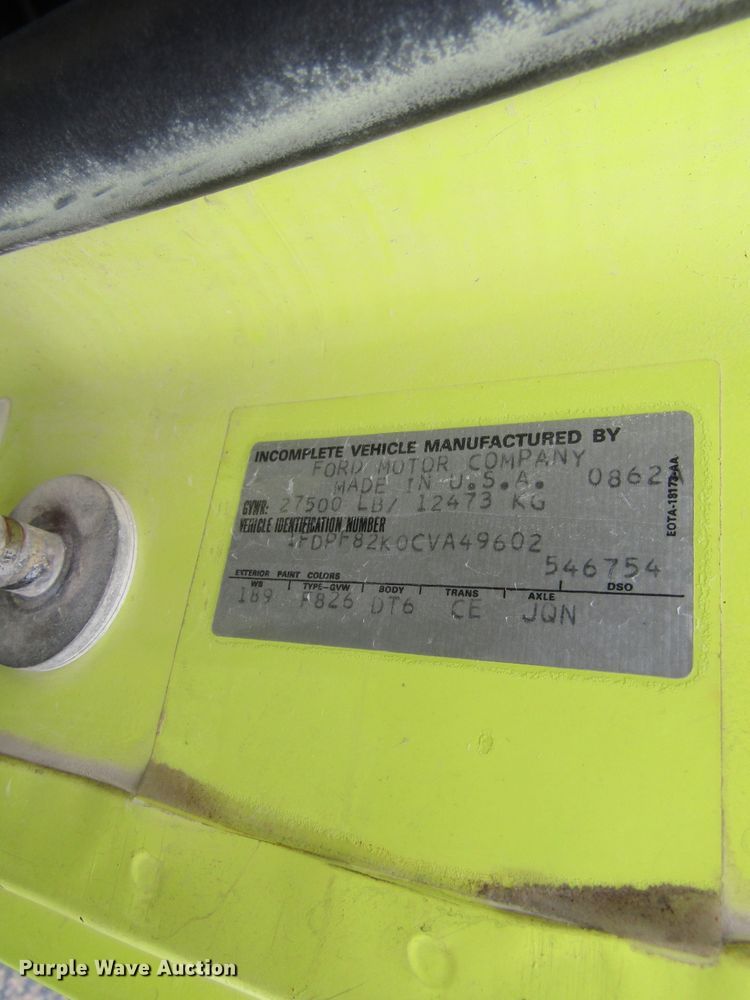 image for item GC9786 1982 Ford F800  pumper fire truck