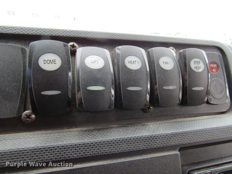 image for item GC9787 2009 Ford E450  shuttle bus