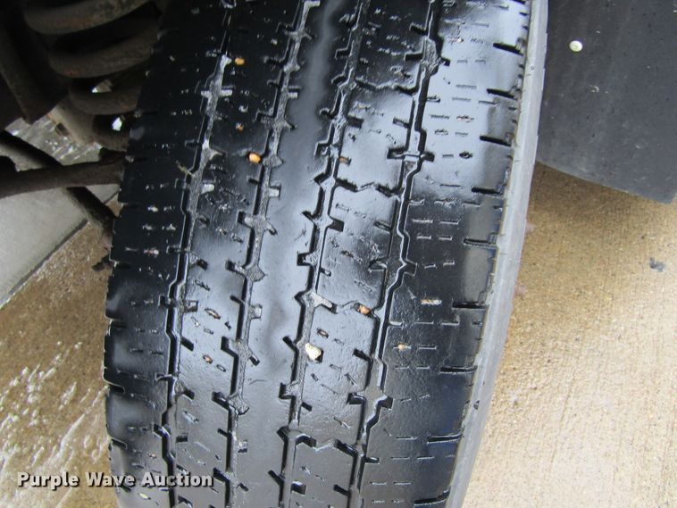 image for item GC9787 2009 Ford E450  shuttle bus