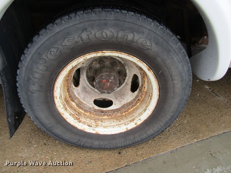 image for item GC9787 2009 Ford E450  shuttle bus