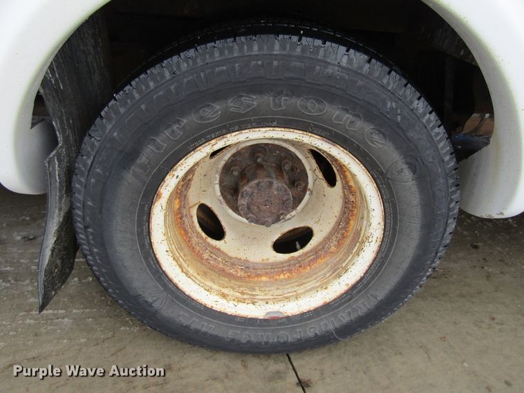 image for item GC9788 2009 Ford E450  shuttle bus