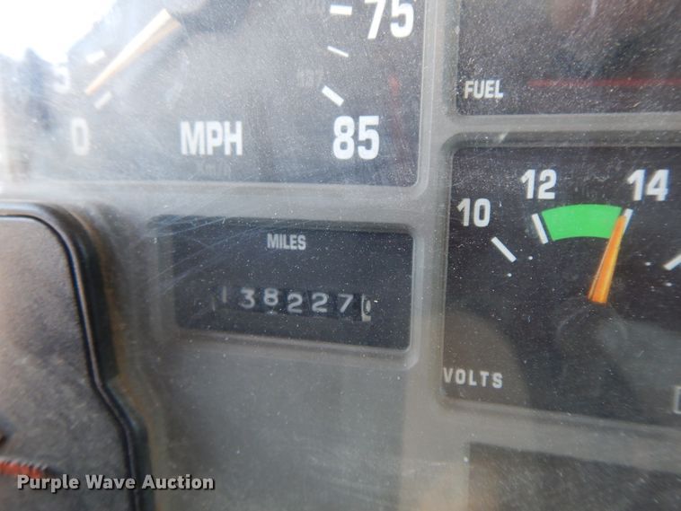 image for item GK9693 1993 International  E-One pumper fire truck