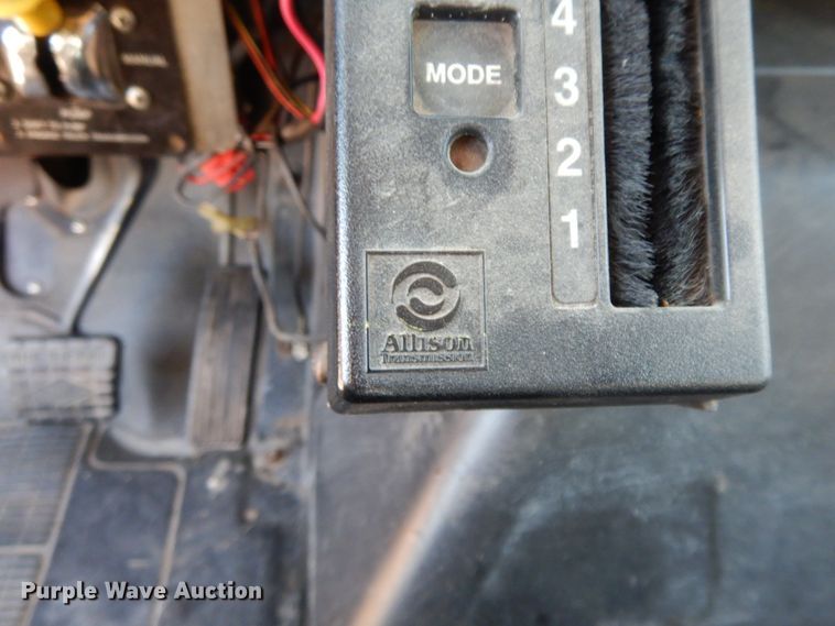 image for item GK9693 1993 International  E-One pumper fire truck