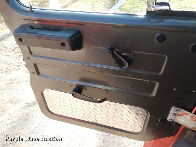 image for item GK9693 1993 International  E-One pumper fire truck