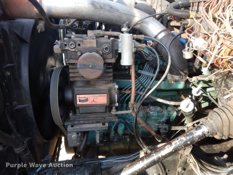 image for item GK9693 1993 International  E-One pumper fire truck