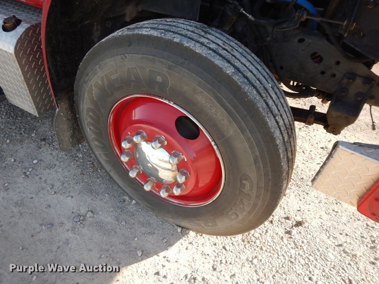 image for item GK9693 1993 International  E-One pumper fire truck