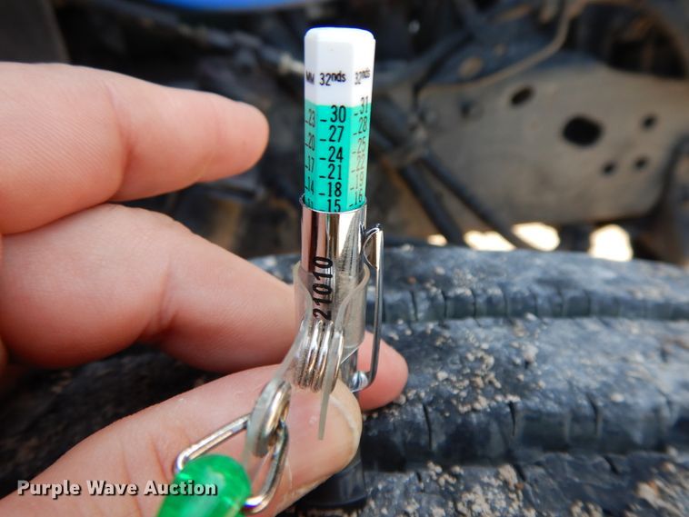 image for item GK9693 1993 International  E-One pumper fire truck