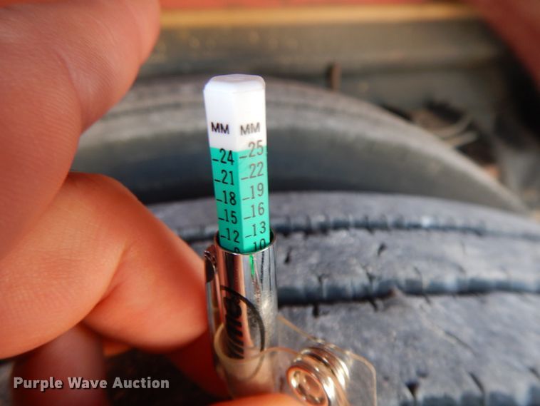 image for item GK9693 1993 International  E-One pumper fire truck