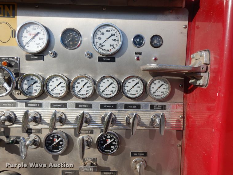 image for item GK9693 1993 International  E-One pumper fire truck