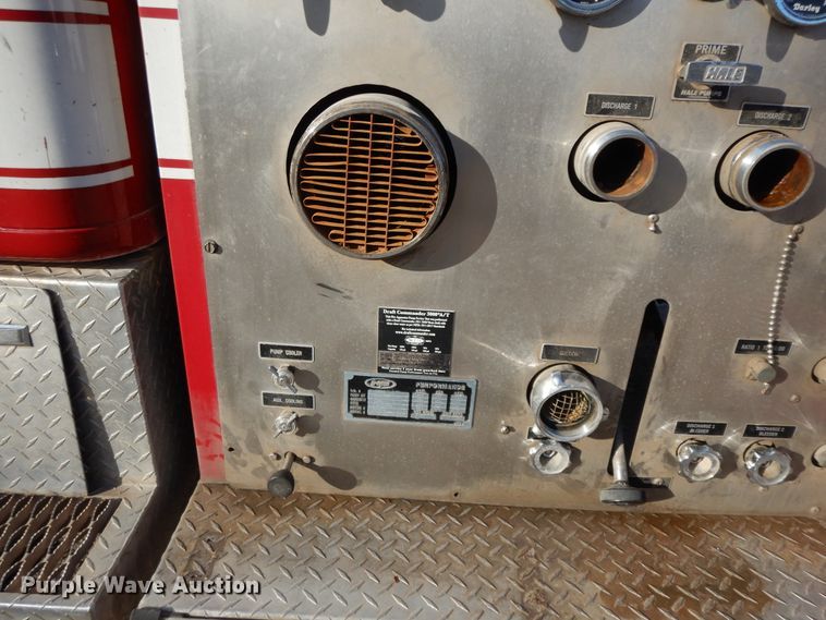 image for item GK9693 1993 International  E-One pumper fire truck