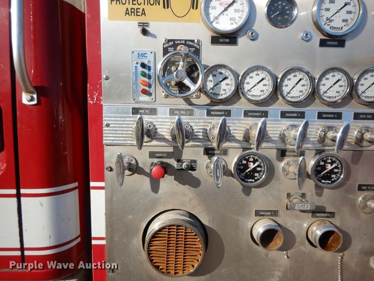 image for item GK9693 1993 International  E-One pumper fire truck