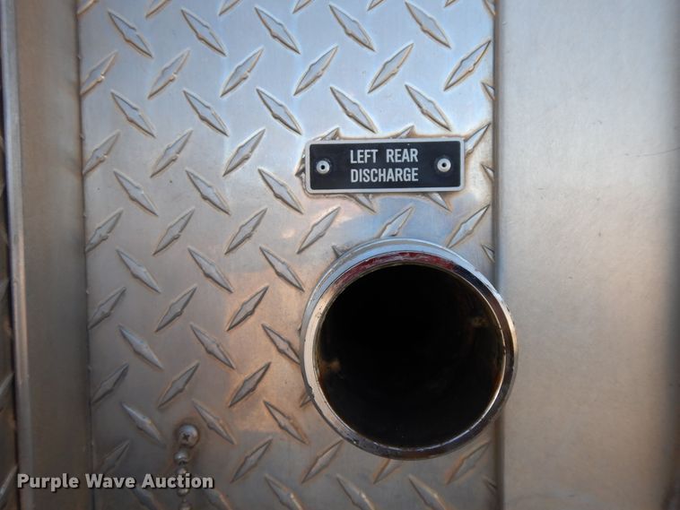 image for item GK9693 1993 International  E-One pumper fire truck