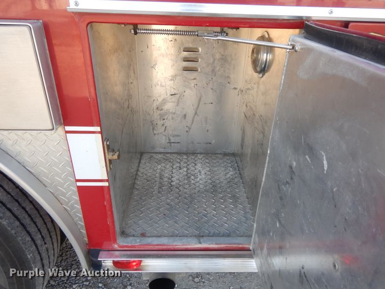 image for item GK9693 1993 International  E-One pumper fire truck