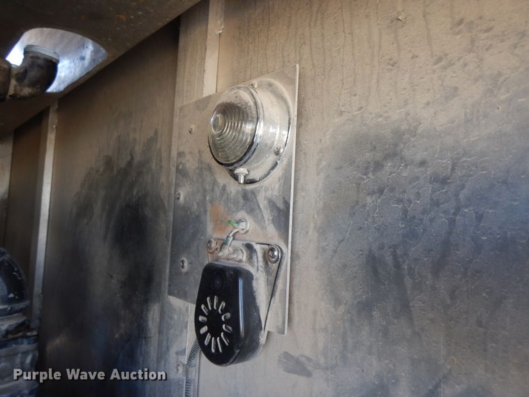 image for item GK9693 1993 International  E-One pumper fire truck