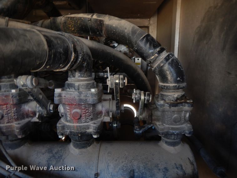 image for item GK9693 1993 International  E-One pumper fire truck