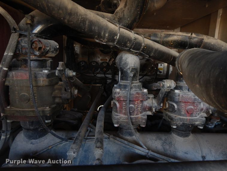 image for item GK9693 1993 International  E-One pumper fire truck