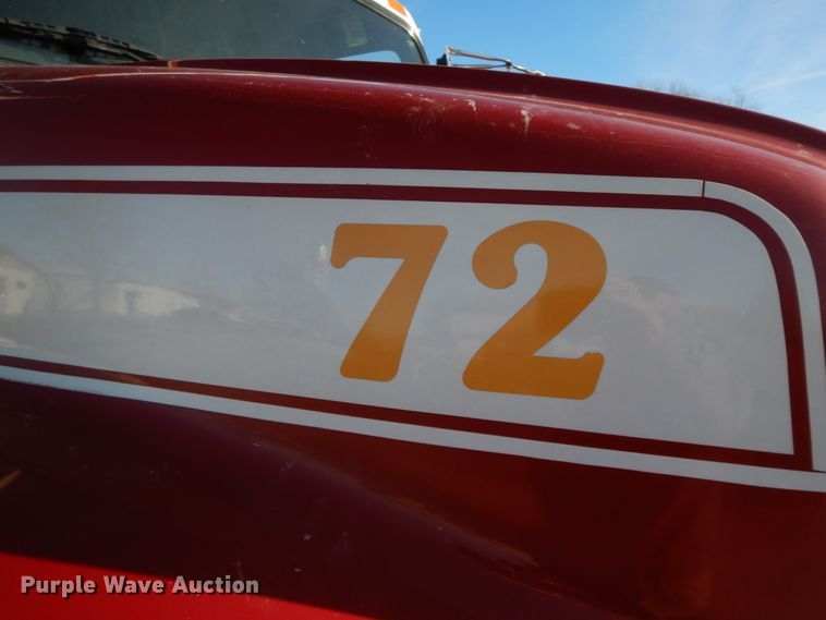 image for item GK9693 1993 International  E-One pumper fire truck