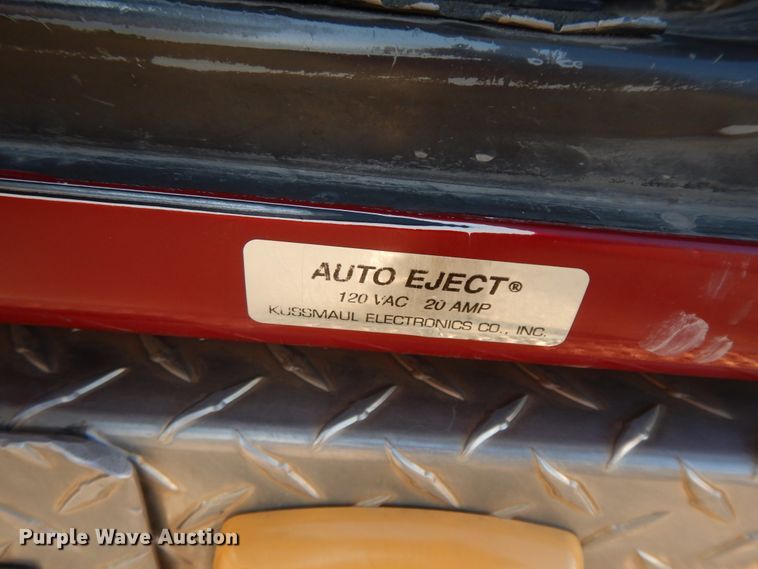 image for item GK9693 1993 International  E-One pumper fire truck