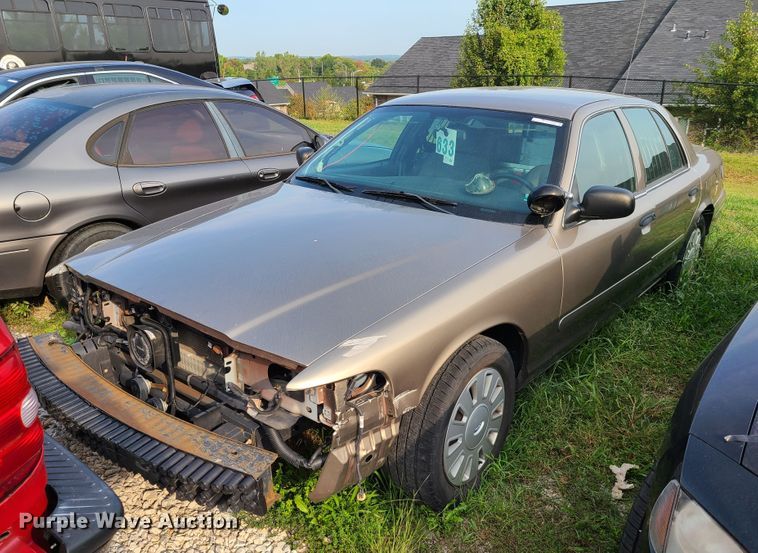 image for item GY9608 2008 Ford Crown Victoria Police Interceptor
