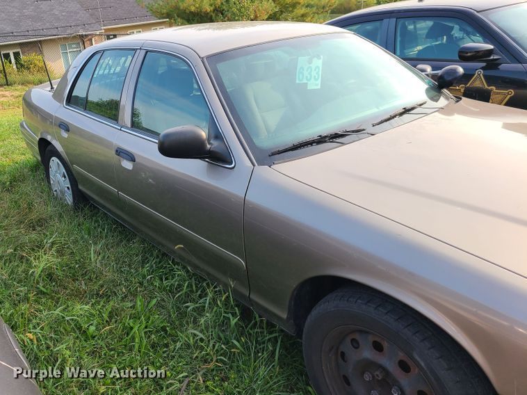 image for item GY9608 2008 Ford Crown Victoria Police Interceptor