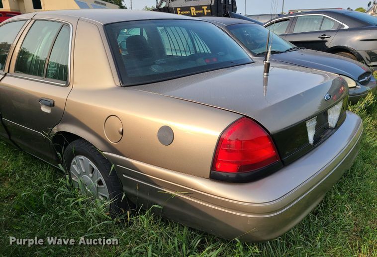 image for item GY9608 2008 Ford Crown Victoria Police Interceptor