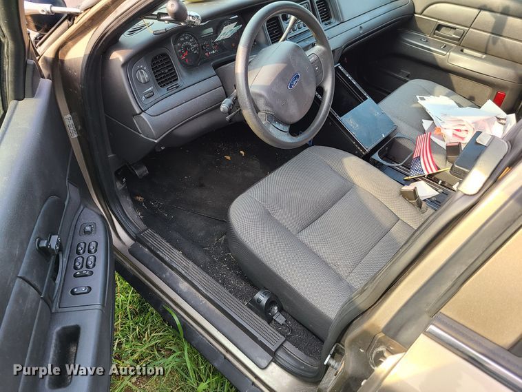 image for item GY9608 2008 Ford Crown Victoria Police Interceptor