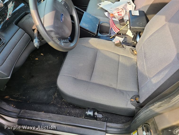 image for item GY9608 2008 Ford Crown Victoria Police Interceptor