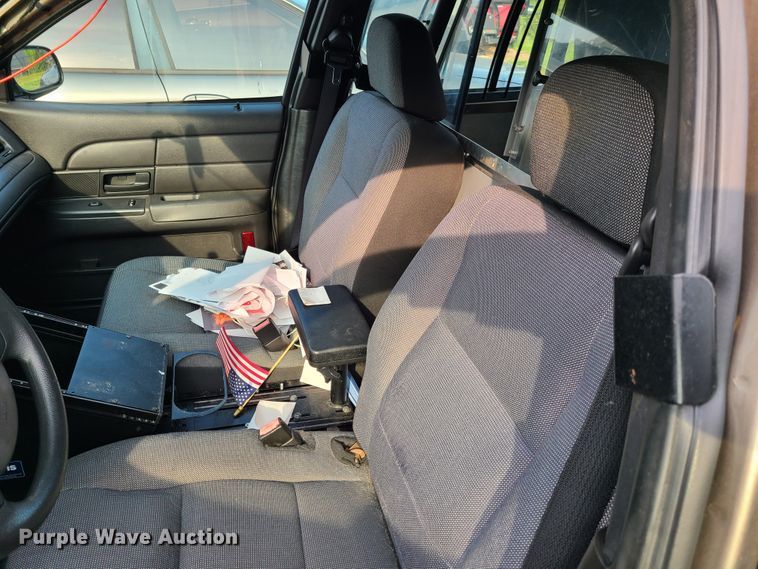 image for item GY9608 2008 Ford Crown Victoria Police Interceptor