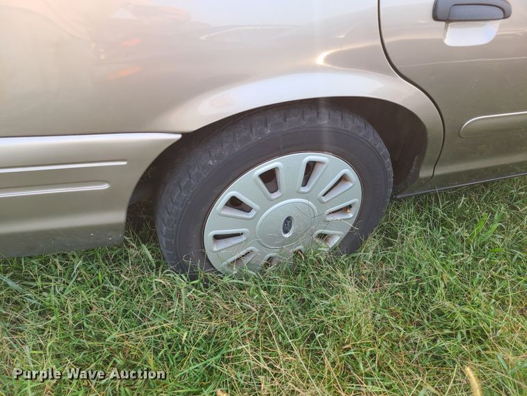 image for item GY9608 2008 Ford Crown Victoria Police Interceptor