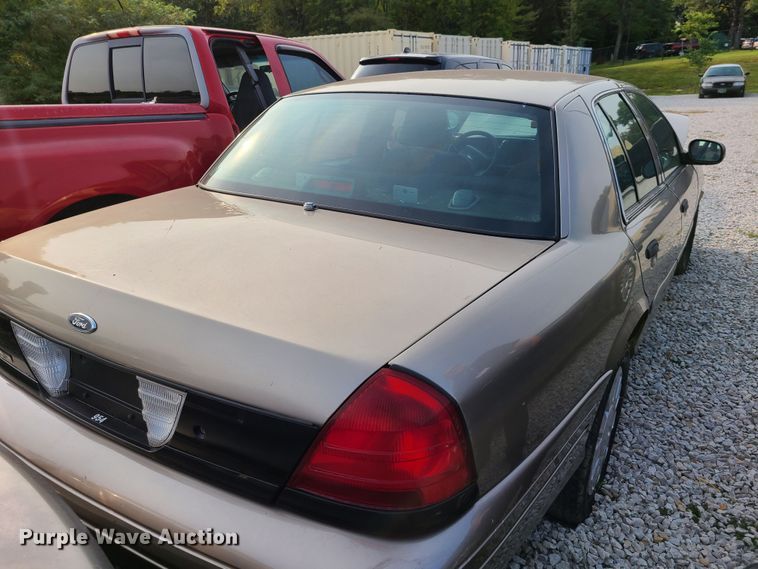 image for item GY9612 2007 Ford Crown Victoria Police Interceptor