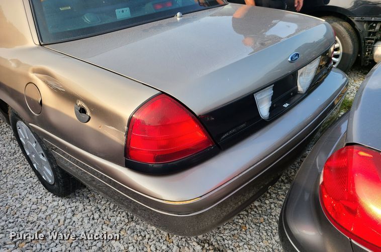 image for item GY9612 2007 Ford Crown Victoria Police Interceptor