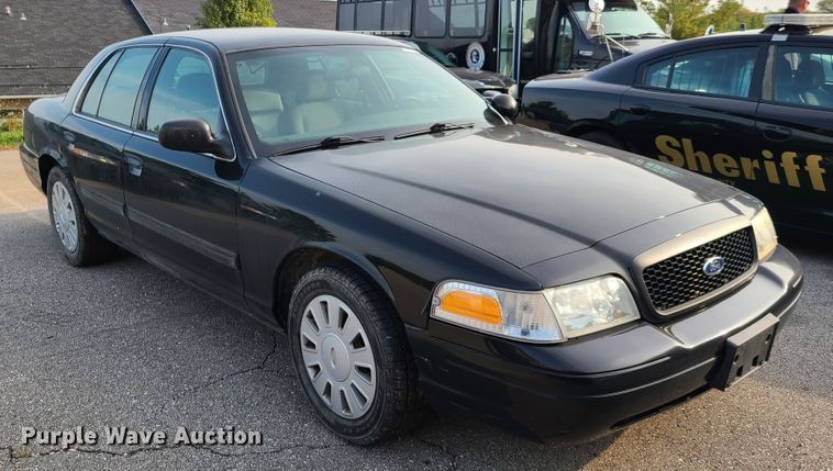 image for item GY9613 2009 Ford Crown Victoria Police Interceptor