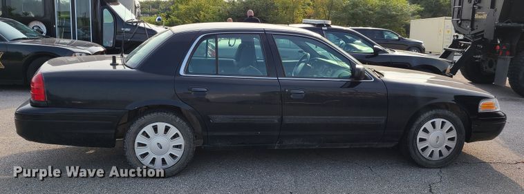 image for item GY9613 2009 Ford Crown Victoria Police Interceptor
