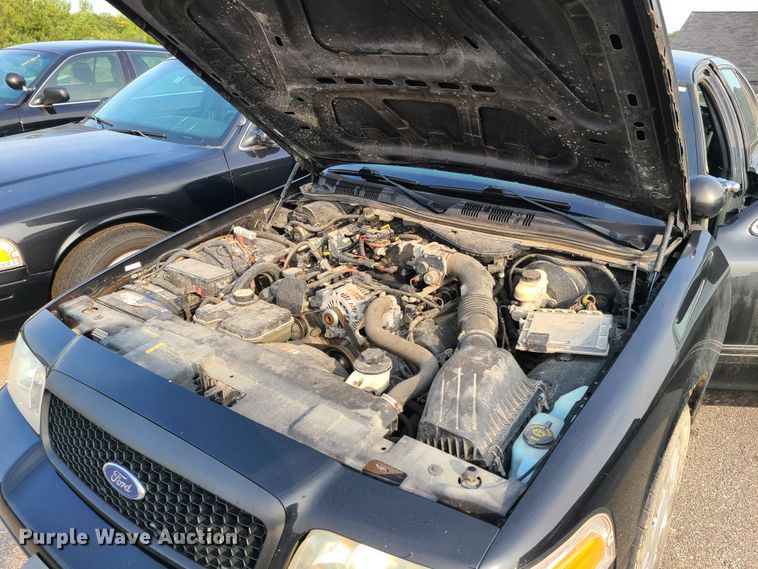 image for item GY9613 2009 Ford Crown Victoria Police Interceptor
