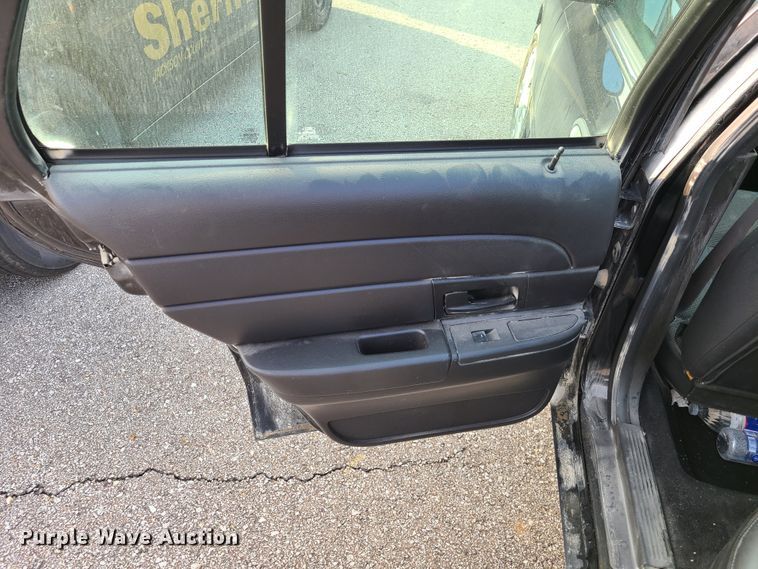 image for item GY9613 2009 Ford Crown Victoria Police Interceptor