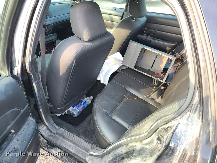 image for item GY9613 2009 Ford Crown Victoria Police Interceptor