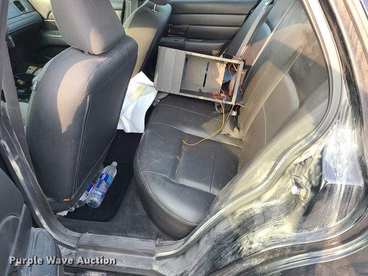 image for item GY9613 2009 Ford Crown Victoria Police Interceptor