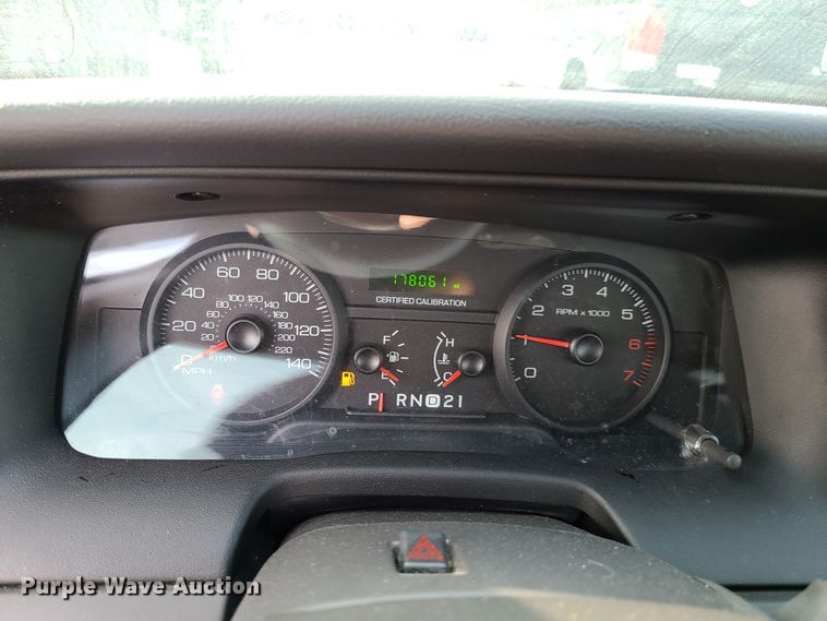 image for item GY9613 2009 Ford Crown Victoria Police Interceptor