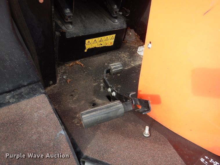 image for item HE9428 Jacobsen R311T  lawn mower