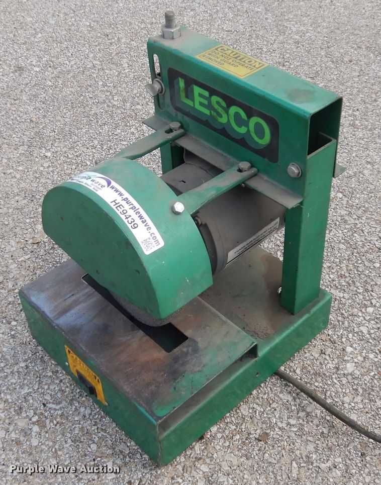 Lesco blade grinder in Olathe, KS Item HE9439 sold Purple Wave