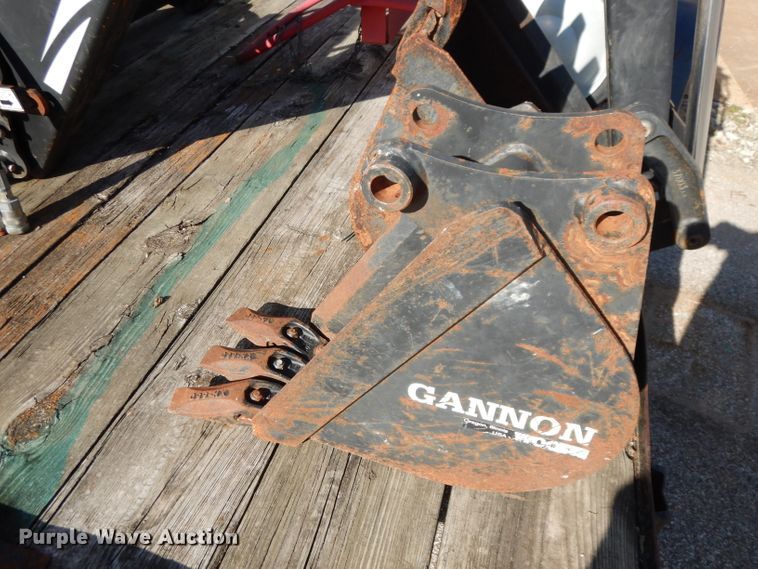 image for item HE9448 2001 Woods Groundbreaker 7500 skid steer backhoe