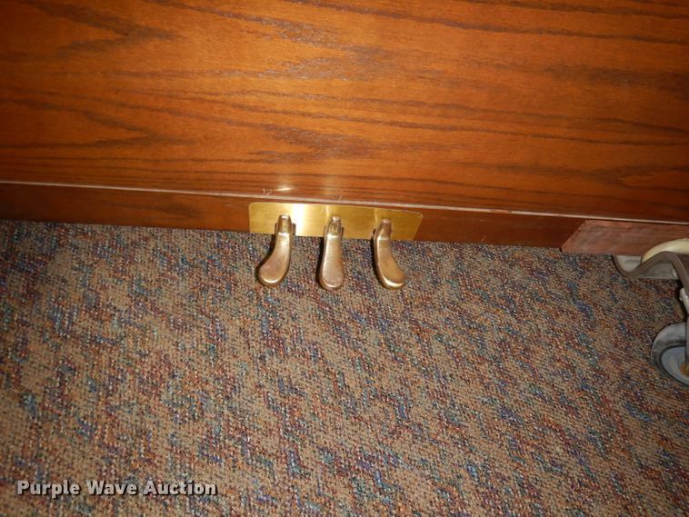 image for item HE9466 Kawai piano