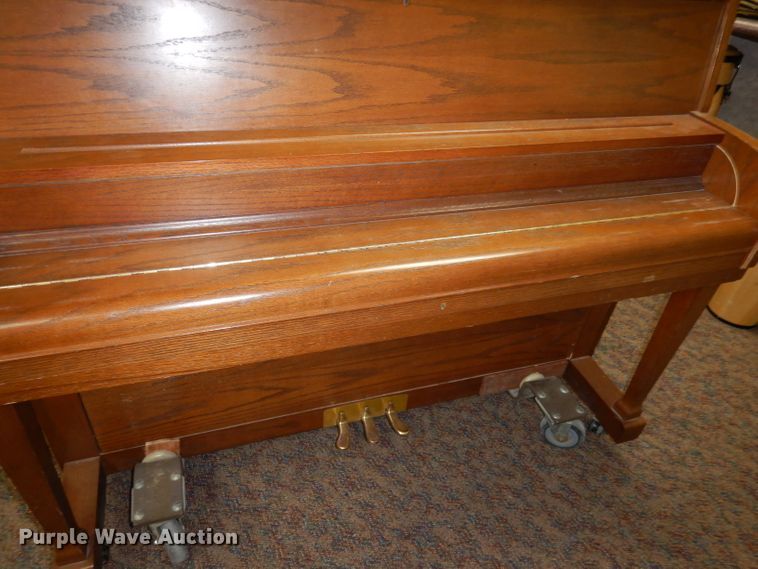 image for item HE9466 Kawai piano